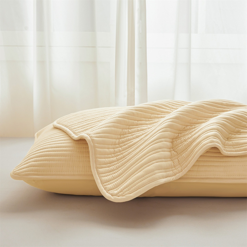 Jastučnica s izolacijskim jezgrom, kapitonirana, vodootporna i otporna na ulje, materijal poliester-bavalo