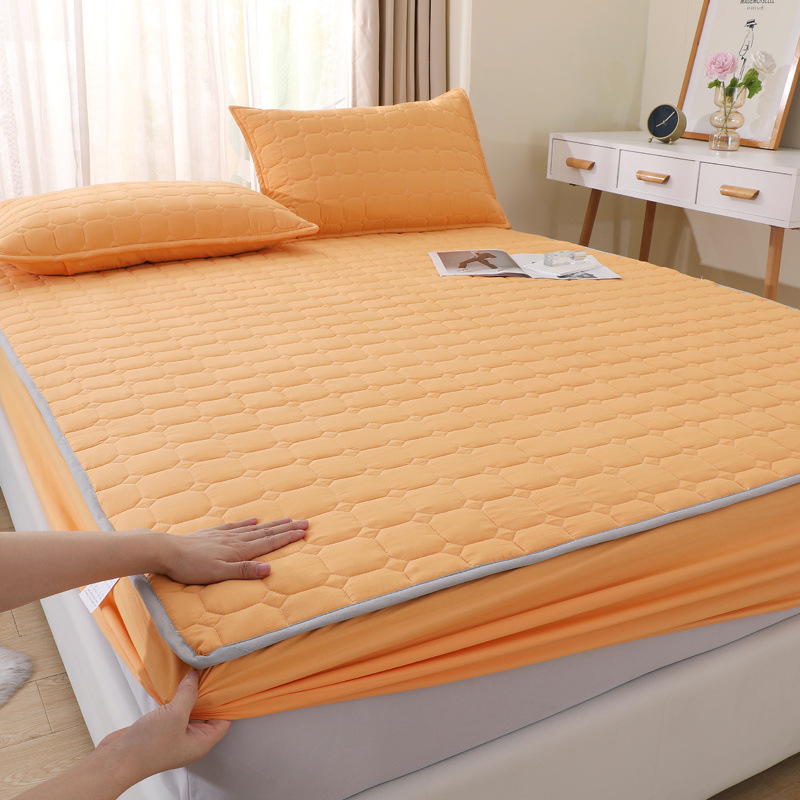 Navlaka za madrac sa gumicom: poliester, počesana tkanina, jednobojna, 300–500 g, za sve sezone