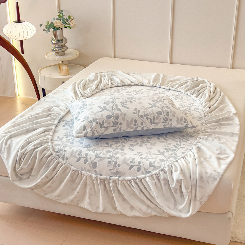 Milk Velvet gumirani plaht s 3D reljefnim cvjetnim uzorkom, Coral Velvet zimski debeli madrac zaštitnik