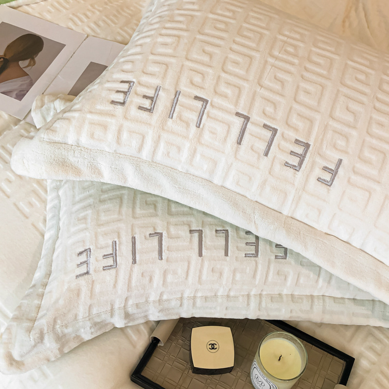 Komplet posteljine od mliječnog velūra s izveznim uzorkom, antistatijski, debeli, reaktivno bojano