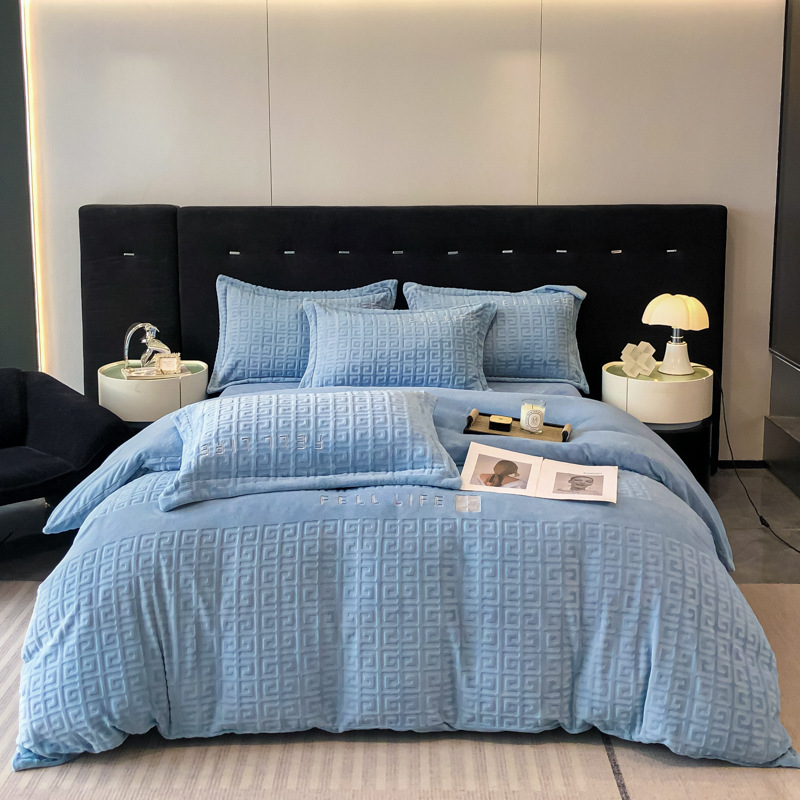 Komplet posteljine od mliječnog velūra s izveznim uzorkom, antistatijski, debeli, reaktivno bojano