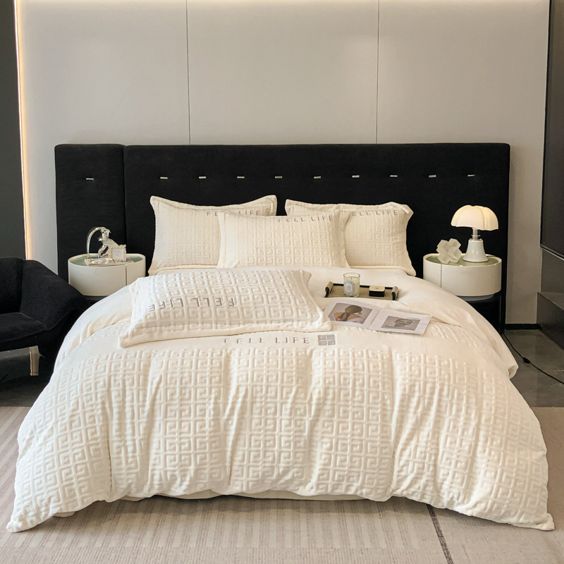 Komplet posteljine od mliječnog velūra s izveznim uzorkom, antistatijski, debeli, reaktivno bojano