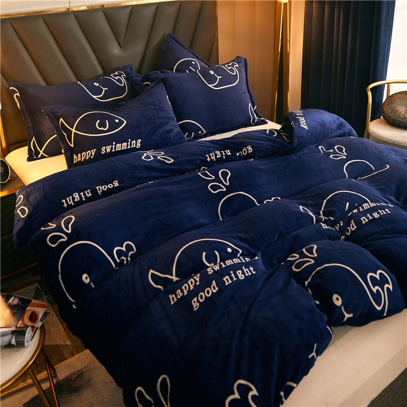 Flanellist voodipesukate fleece'iga voodiga, õmmeldud, armsa loomamustriga, reaktiivne trükk