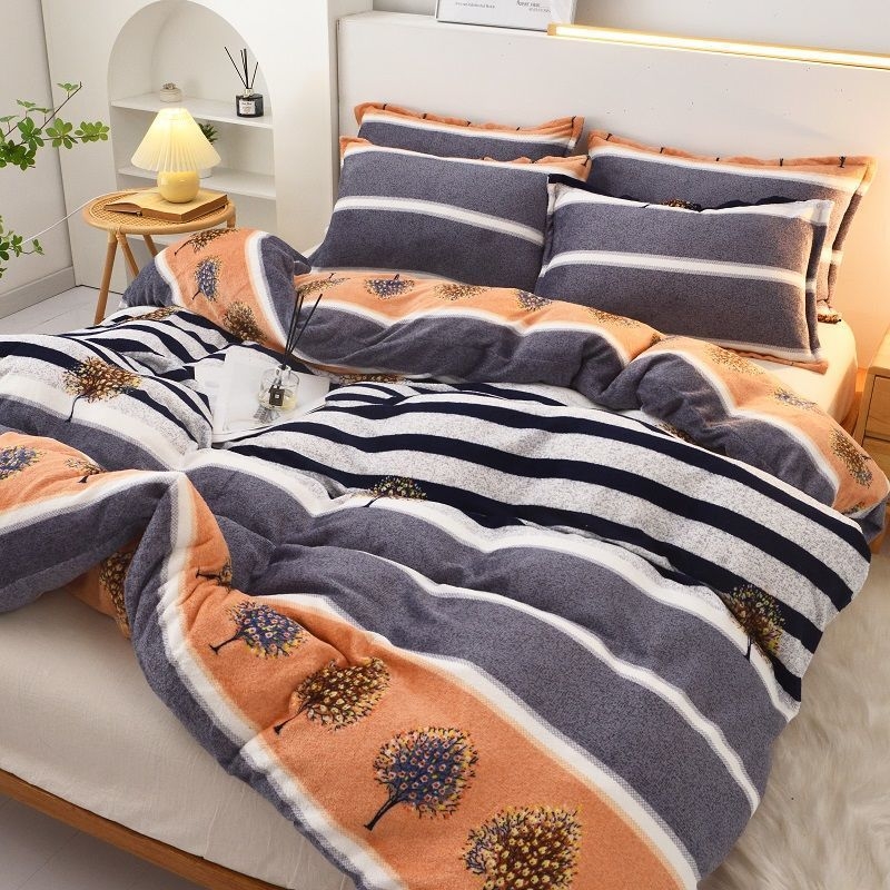 Flanellist voodipesukate fleece'iga voodiga, õmmeldud, armsa loomamustriga, reaktiivne trükk