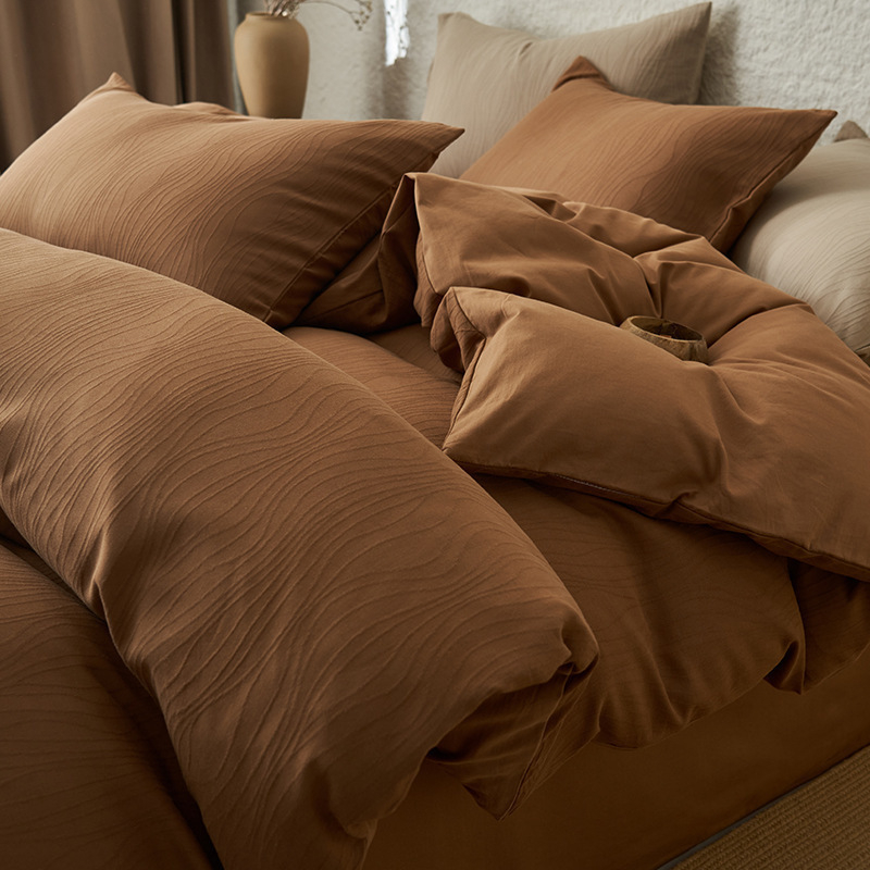 Komplet posteljine od 100% pamuka s jacquard uzorkom, četiri dijela, reaktivno bojanje, pamuk pran na vodi, gustoća tkanine 133x72, vlakna 40s