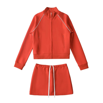 Skup suknje i sakoa s raglan rukavima, stojeći ovratnik; mini suknja; pamuk-poliester smjesa; 90–95% pamuka; kolage šivanje