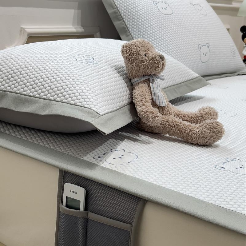 Podloga za hlađenje klase A Ice Doudou, svilenkasto hladna, 3D tekstura cvijeća, strojno pranje, mekana podloga za studentski dom
