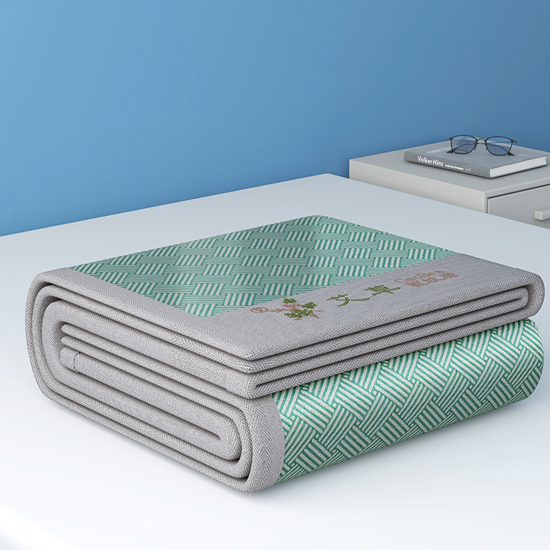 Ice Silk mat – Trodjelni set za dom, izšiveni detalji, kemijska vlakna