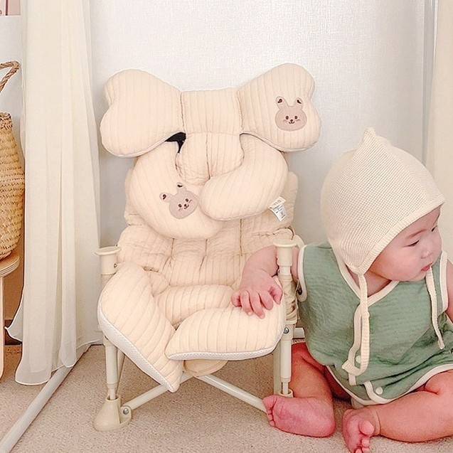 Подложка за бебешка количка и столче за хранене – памучна дишаща материя, персонализирана обработка, едночастично изпращане, позициониране: бебе, подложка