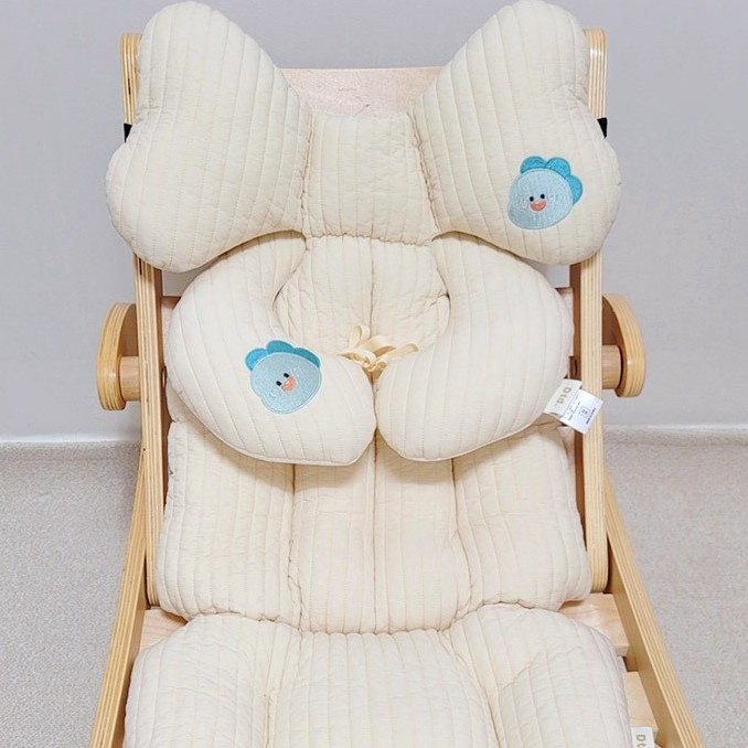 Подложка за бебешка количка и столче за хранене – памучна дишаща материя, персонализирана обработка, едночастично изпращане, позициониране: бебе, подложка