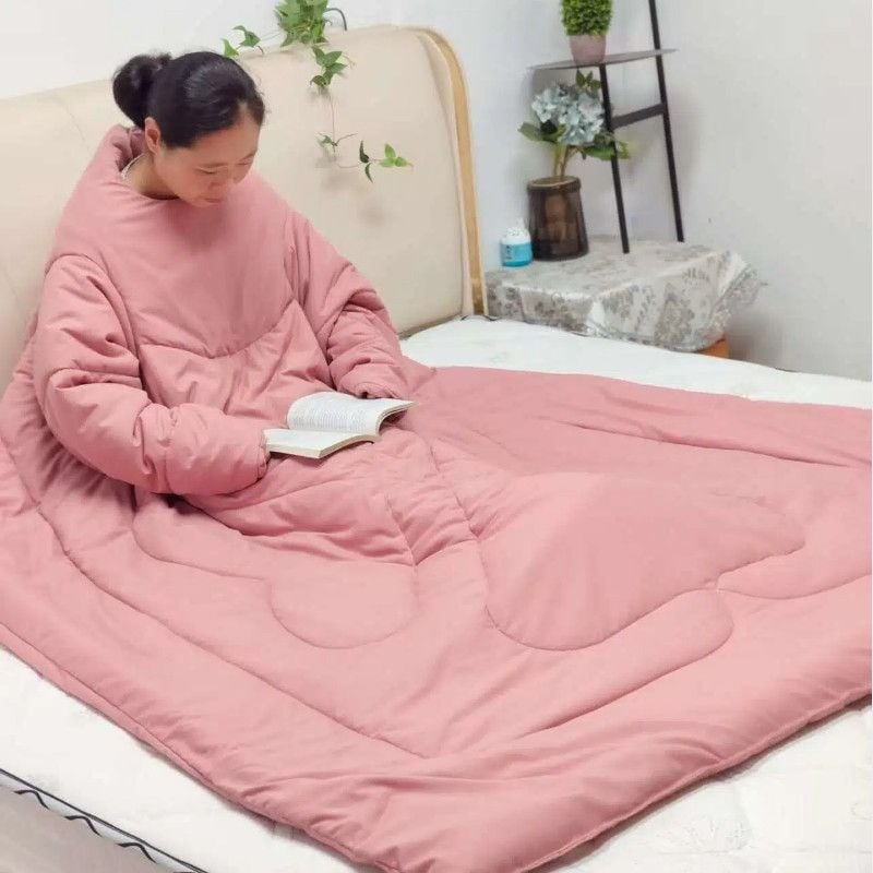 Cuvertură cu mâneci și pernă, căptușeală pluș pentru vârstnici — pătură purtabilă de iarnă pentru utilizatorii de scaun cu rotile; greutate maximă 0,5 kg; material din bumbac 100%; țesătură: brushed, țesătură simplă; umplutură 90–100% fibră chimică