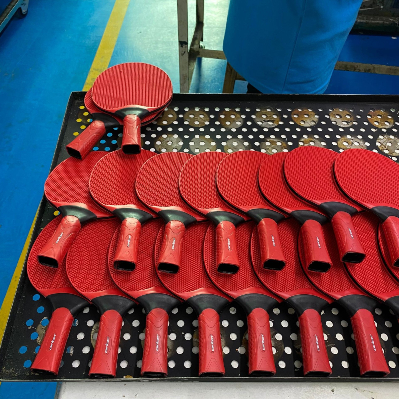 Rachetă de tenis de masă LX – bază din cauciuc, adeziv pozitiv, model LX-4557, personalizare și imprimare logo disponibile