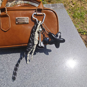 Breloc pentru geantă din nylon – seria MIU, mingea nr. 8, lux accesibil