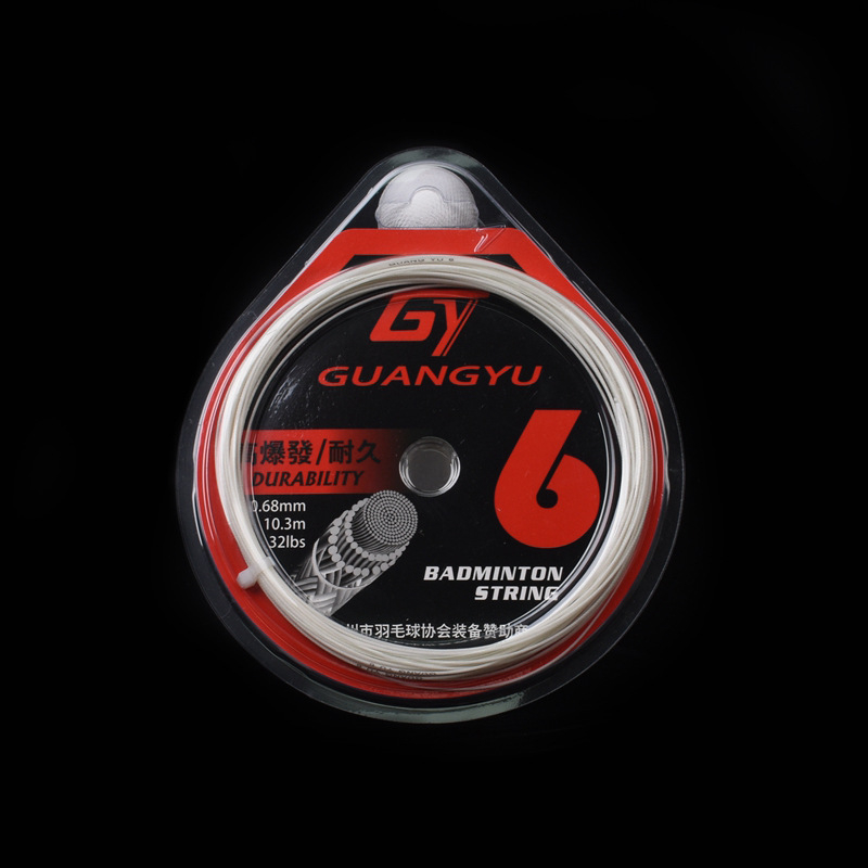 Badmintona raketes auklas – augsta spriegošana, izturīgas treniņu auklas; materiāls: sveķi + augstas izturības neilona šķiedra; zīmols Guangyu