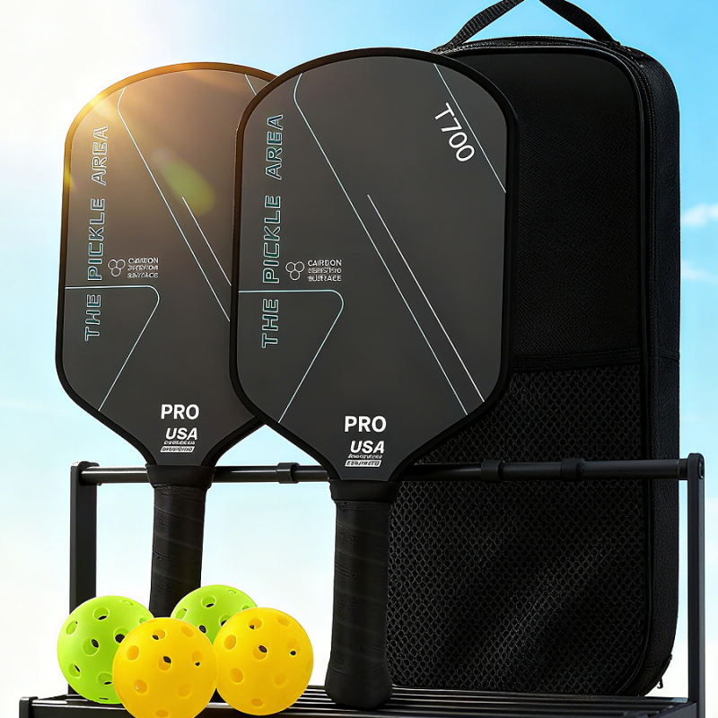 Set pickleball reketa od karbonskih vlakana T700 – mat površina i lice s saćastom strukturom
