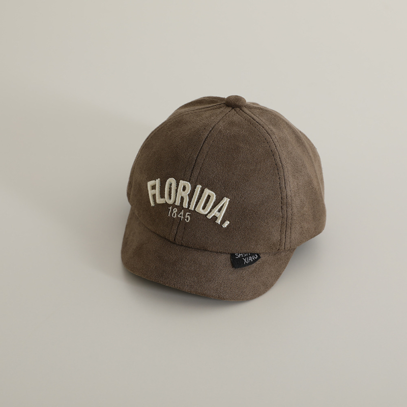 Детска кепка с козирка – замшена материя, широк козир и куполна корона, слънцезащитна, стил анимационен/сладък, възраст 6–12 месеца, 1–2 г., 2–4 г.