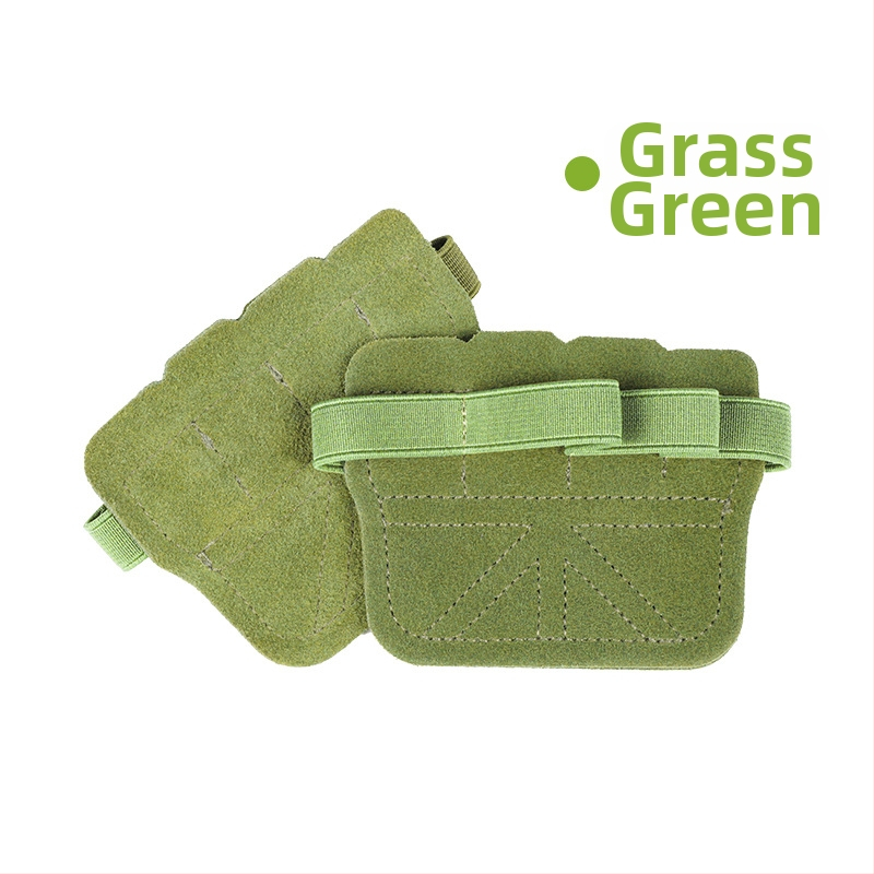 Kvadrātveida dubulti slāņu liellādas plaukstas aizsargs, pretslīdīgs un izturīgs, paredzēts treniņiem, piemērots pievilkšanās un vilkšanas vingrinājumiem uz vienu stangu un paralēlajām stangām, universāls