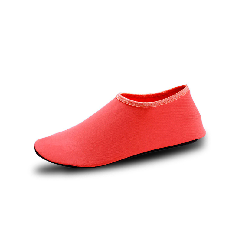 Potapljačke čarape – najlonski materijal; Marka luckyfish; Licencirana privatna oznaka: Da