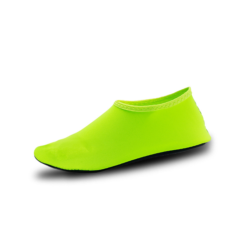 Potapljačke čarape – najlonski materijal; Marka luckyfish; Licencirana privatna oznaka: Da