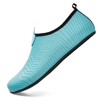 Vidinės fitneso bateliai su kvėpavimo technologija; viršus: Air Layer + audinys; padas: guma; žemas viršus; plokščia kulna