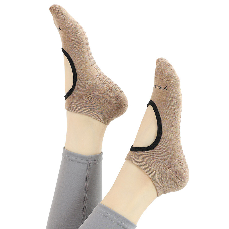 Yoga čarape s anti-slip značajkama za fitness | pamuk 95–100%, jednostruko pletene, 168 šavova