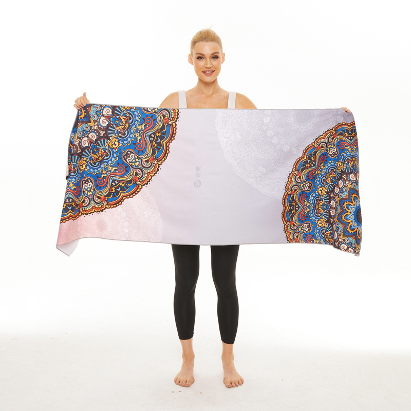 Peng Di mikrošķiedras jogas dvielis fitnesam — 3 mm biezums, 300 g, mitrumu uzsūcošs, neslīdīgs; sastāvs: 85% poliesters, 15% neilons