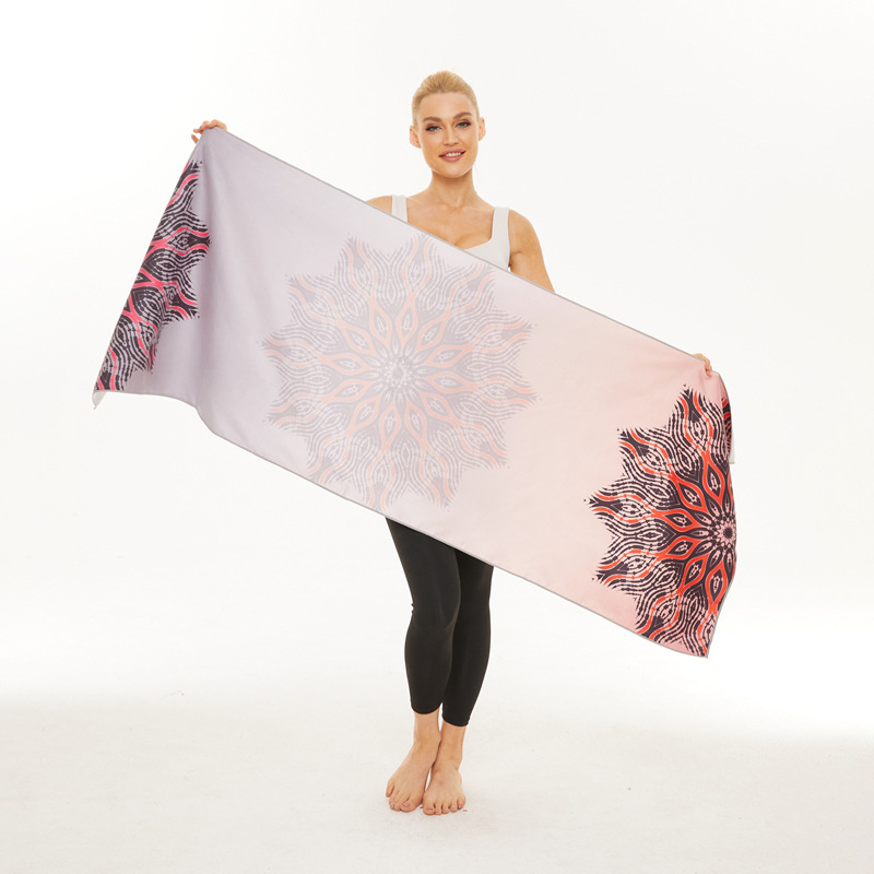 Peng Di mikrošķiedras jogas dvielis fitnesam — 3 mm biezums, 300 g, mitrumu uzsūcošs, neslīdīgs; sastāvs: 85% poliesters, 15% neilons