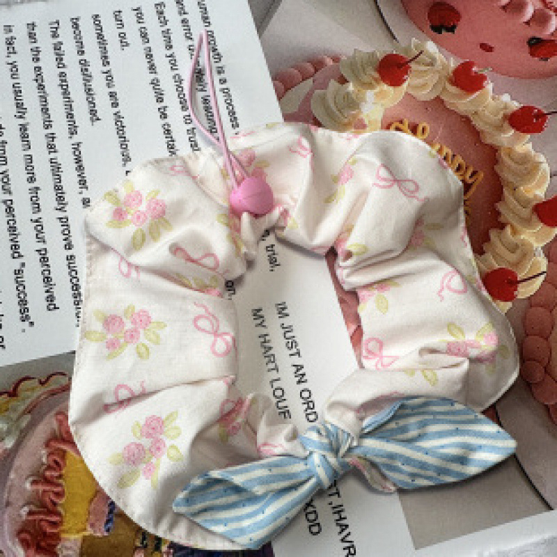 Kiskedvenceknek szóló masni – kockás mintázat, pamut anyag, Ol márka, hercegnő stílus