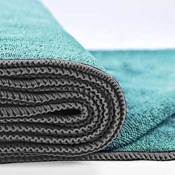 Ren Yu jogos rankšluostis su antibakterine apsauga ir neslystančiu dizainu, medžiaga 80% poliesteris, 20% nailonas; storis 2 mm; svoris 360 gsm