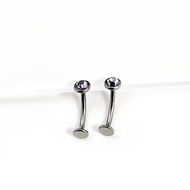 Nabeles nagla ar viļņainu maliņu, Čehijas dimants, G23 titāna iekšējā vītne, pulēta vienkārša forma