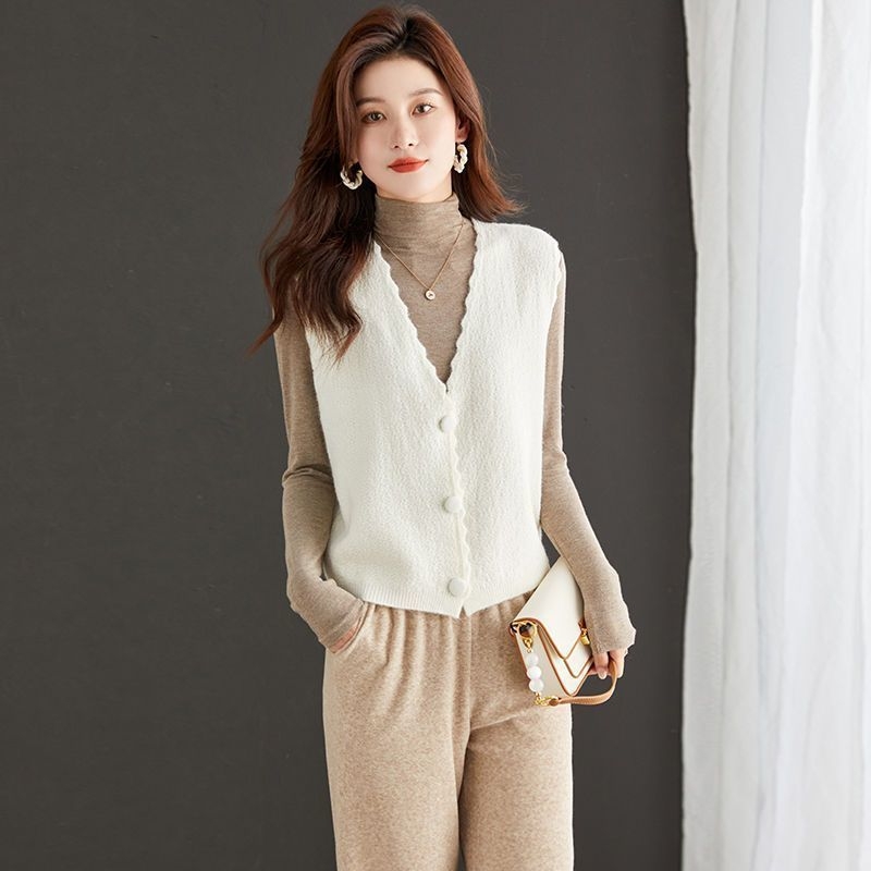 Sieviešu adīta chenille veste ar polo apkakli, regulārs griezums, garums 50–65 cm, pavasaris 2025