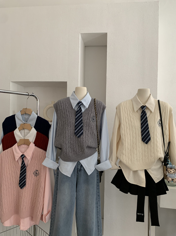 Krekliņš divdaļīgā koledžas stilā, Cupro šķiedra, garas piedurknes, vidējā garuma, Cupro saturs 30–50%