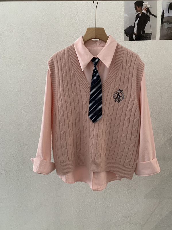 Krekliņš divdaļīgā koledžas stilā, Cupro šķiedra, garas piedurknes, vidējā garuma, Cupro saturs 30–50%