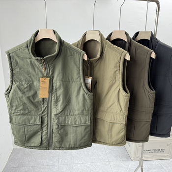 Divpusēja darba veste ar fleece iekšpusi, vēja un ūdensnecaurlaidīga, ar stāvošu apkakli