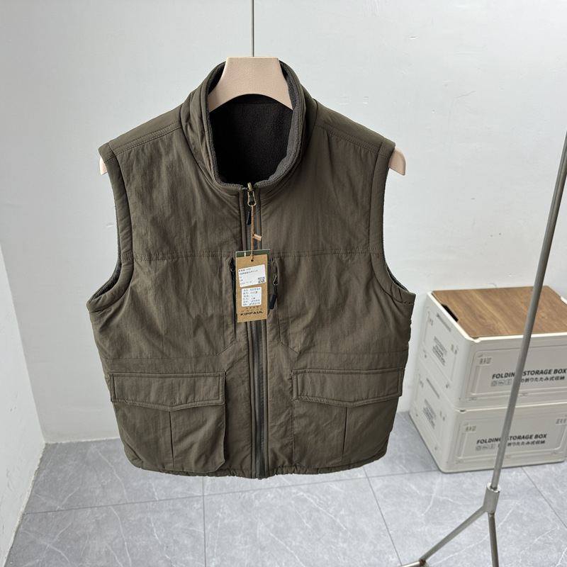 Divpusēja darba veste ar fleece iekšpusi, vēja un ūdensnecaurlaidīga, ar stāvošu apkakli