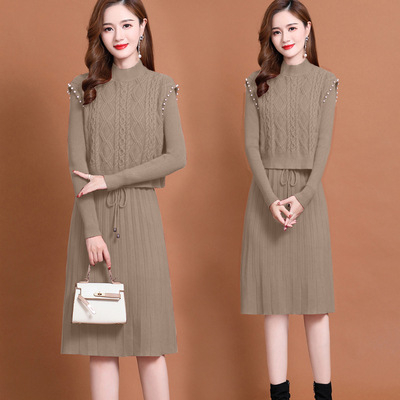 Dvojdielny set: pletené šaty-vesty a kabát, geometrický žakard, dlhé rukávy, elegantný štýl