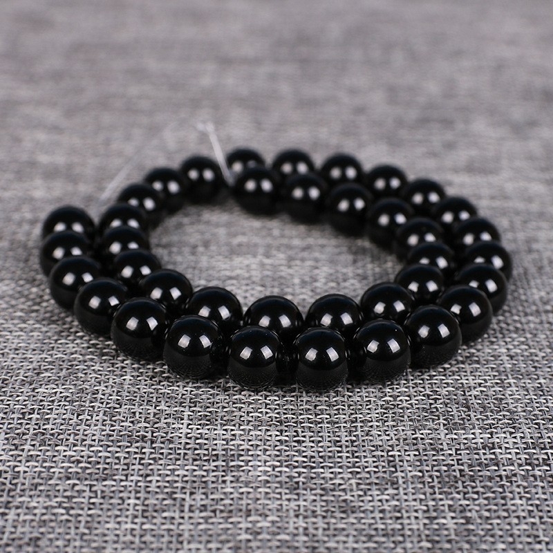 Szabad gyöngyök agátból – természetes, csiszolt és polírozott