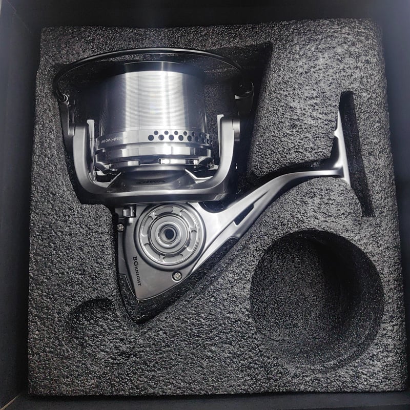 DIWA/Diva 801 White Knight spinning kolut – ležajevi od nehrđajućeg čelika, tijelo od karbonskih vlakana, težina 460 g