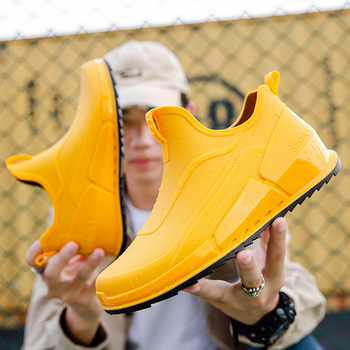 Ανδρικά μποτάκια βροχής σε κορεατικό στυλ, επάνω μέρος PVC, σόλα πλαστική, πάτος EVA, αντιολισθητικά και ανθεκτικά, χαμηλό ύψος, αδιάβροτα εξωτερικού χώρου