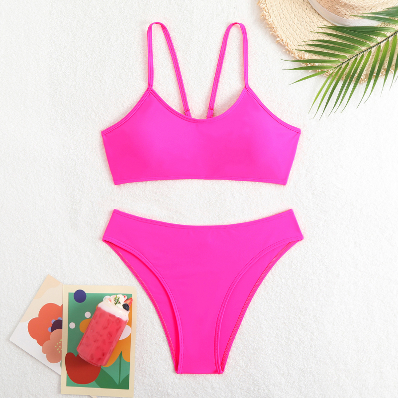 Ženski dvodijelni bikini s otvorenim leđima, jednofarbni dizajn, s podrškom za grudi bez metalne potpore; materijal: 80% najlon, 20% spandex; podstava: najlon s 20% spandex; težina 180 g; pogodno za plivanje.