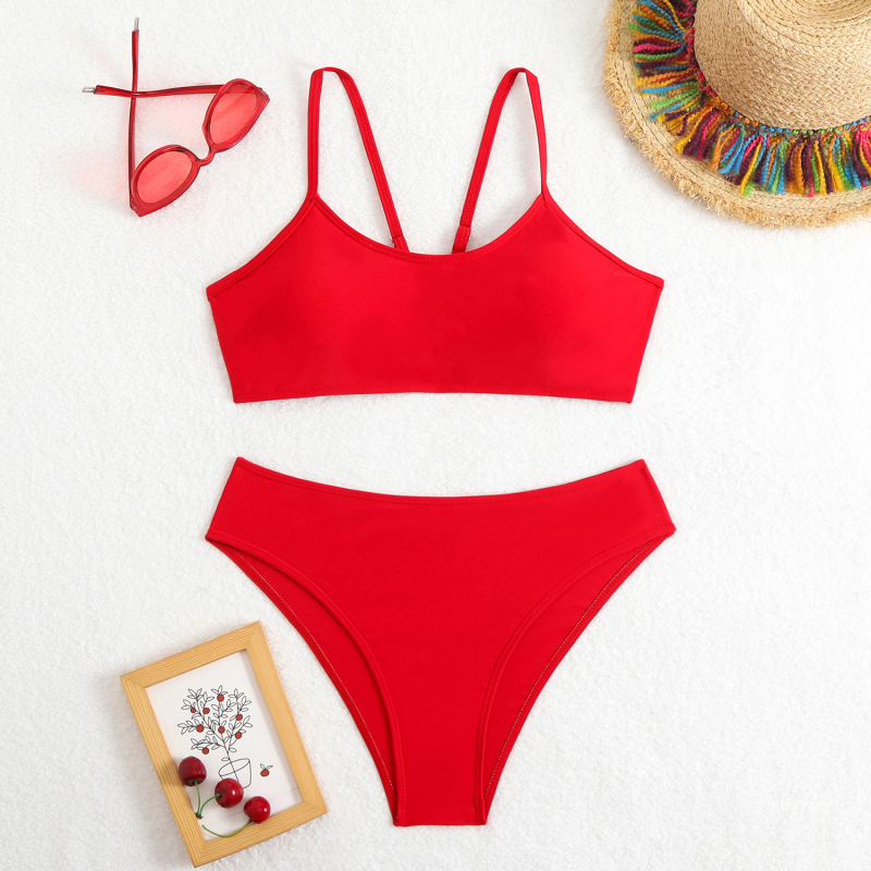 Ženski dvodijelni bikini s otvorenim leđima, jednofarbni dizajn, s podrškom za grudi bez metalne potpore; materijal: 80% najlon, 20% spandex; podstava: najlon s 20% spandex; težina 180 g; pogodno za plivanje.