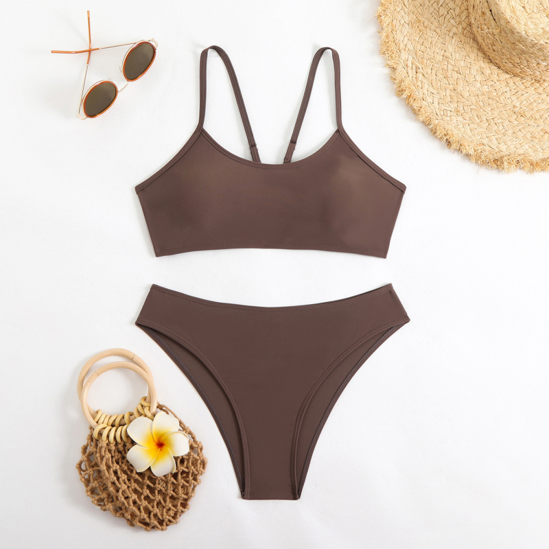 Ženski dvodijelni bikini s otvorenim leđima, jednofarbni dizajn, s podrškom za grudi bez metalne potpore; materijal: 80% najlon, 20% spandex; podstava: najlon s 20% spandex; težina 180 g; pogodno za plivanje.