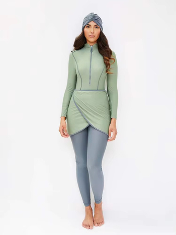 Motive Force Set de baie conservator din trei piese pentru femei – mâneci lungi, pantaloni lungi și pălărie; țesătură poliester-spandex (82% Spandex), 650 g/m2; pentru înot și apele puțin adânci