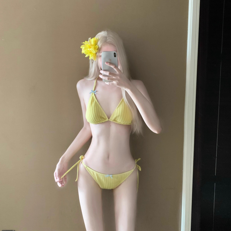 Ženski dvodijelni bikini s vezanjem, bijelo-žuti, za male grudi, pogodan za spa odmor