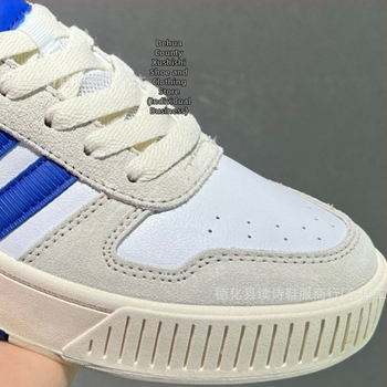 Unisex αθλητικά παπούτσια — γνήσιο δέρμα επάνω, στρογγυλή μύτη, κλείσιμο με κορδόνια, Goodyear σόλα, χαμηλό τακούνι (1–3 εκ.)