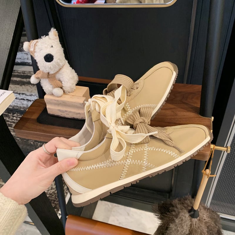 Pantofi Forrest Gump pentru femei – partea superioară din piele de vită, vârf rotund, toc plat, talpă din cauciuc, căptușeală din lână de miel