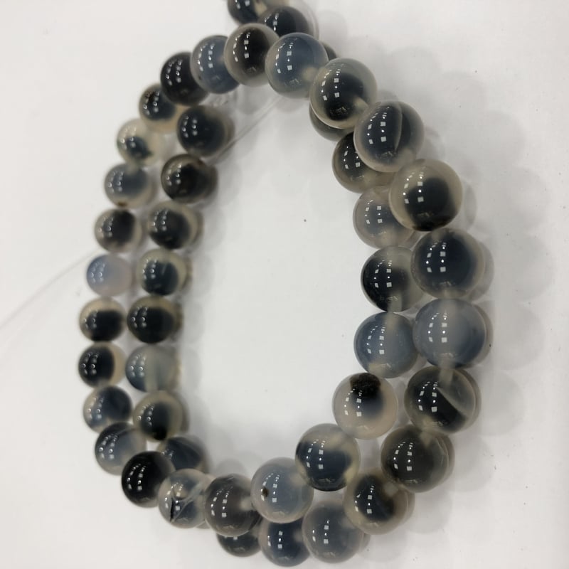 Karkötőkhöz való szabad gyöngyök: cukor-szív minta; kerek forma; agat anyag; feldolgozási technika vágás, csiszolás, polírozás; származás Yiwu