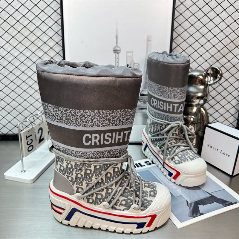 Cizme de zăpadă cu design înalt, partea superioară tarpaulin, talpă cauciuc, căptușeală caldă din blană artificială, toc de 5 cm