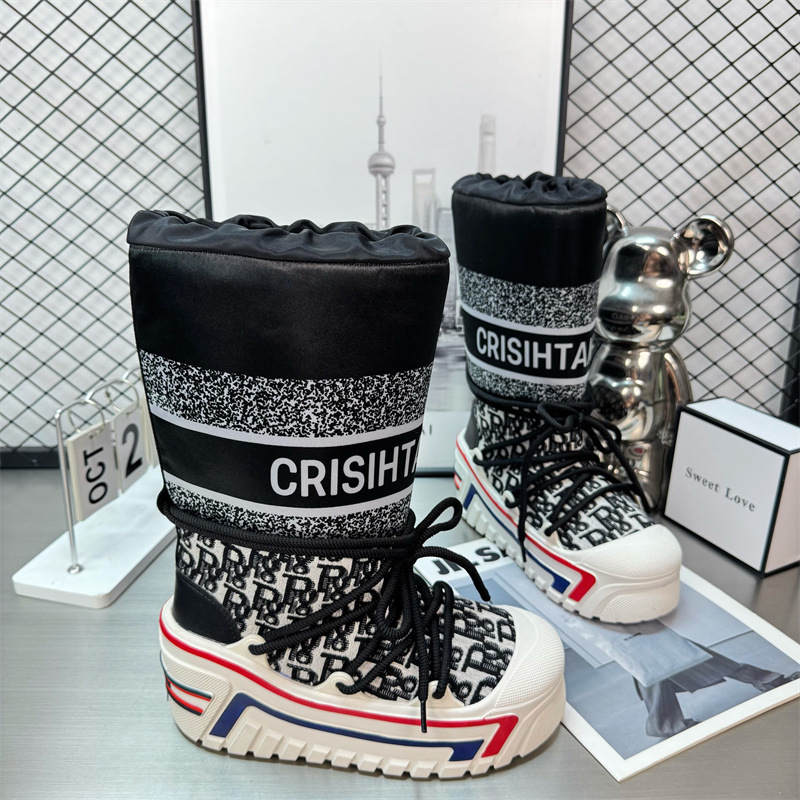 Cizme de zăpadă cu design înalt, partea superioară tarpaulin, talpă cauciuc, căptușeală caldă din blană artificială, toc de 5 cm