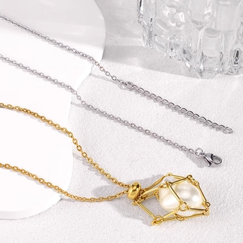 Rozsdamentes acél nyaklánc titán-acél medállal, geometriai hálós mintázat, kézzel készített lánccal, hossz 51-60 cm